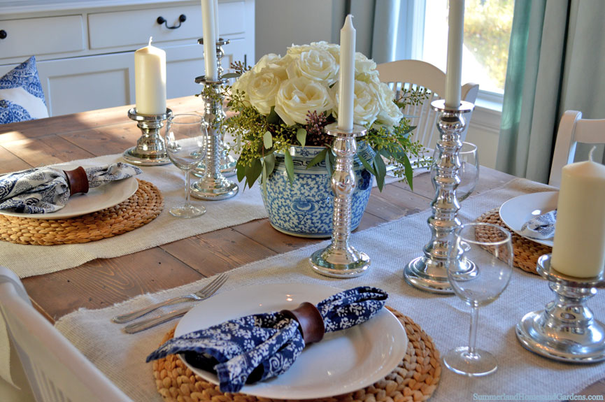 Holiday Table Setting