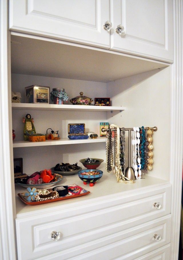 How To Organize Your Closet