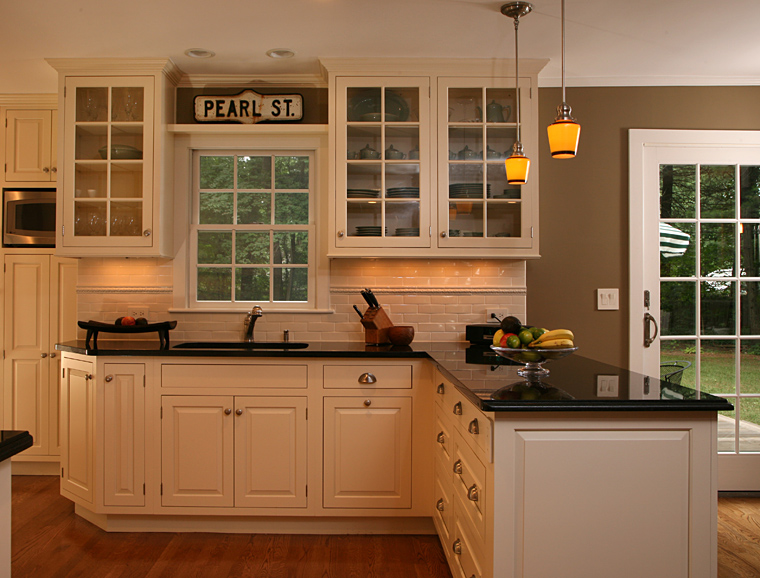 SudburyKitchens_white kitchen%5B1%5D